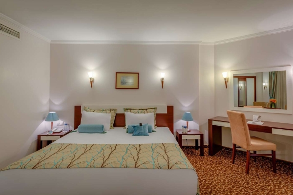 Best Western Plus Khan Hotel